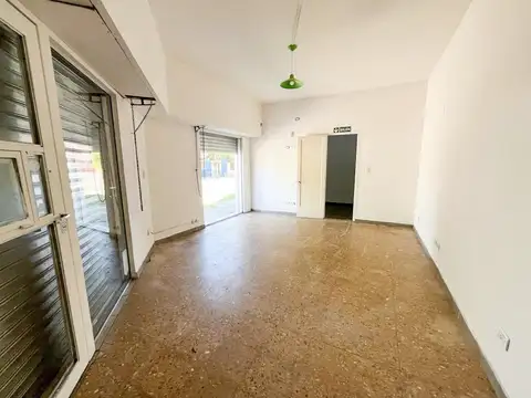 Local en Alquiler 50 años