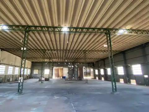 Galpon en Alquiler 70  mts Frente