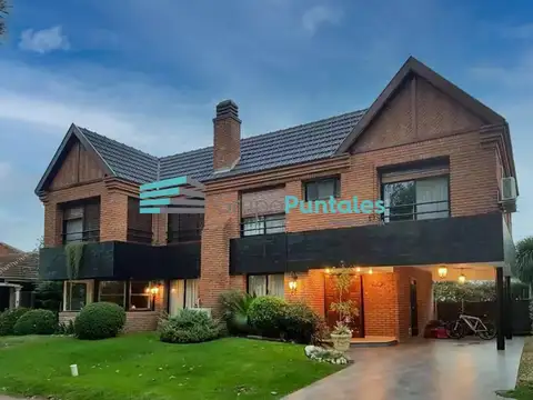 Importante Casa en Country Venado en Canning con 5 Habitaciones, apto Credito