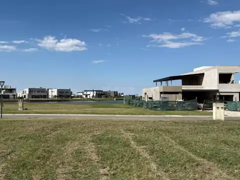 Lote en venta de 607m2 en Sebastián Gaboto, Pueblos del Plata
