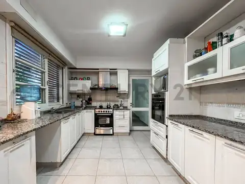 486 entre 18 y cortada 2200, Piso 0