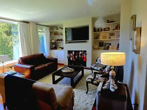 Casa 3 DORMITORIOS + departamento - Centro - San Carlos de Bariloche