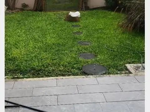 Depto Tipo Casa en Venta en Ramos Mejia, USD 130.000