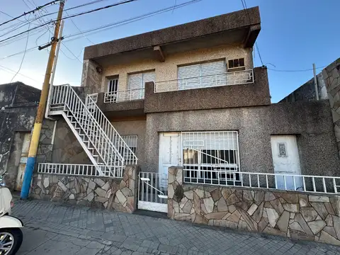 Venta Casa 4 dormitorios en Barrio Ludueña