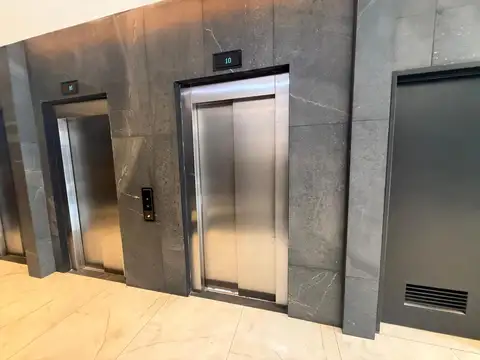 Cabildo 4600, Piso 2