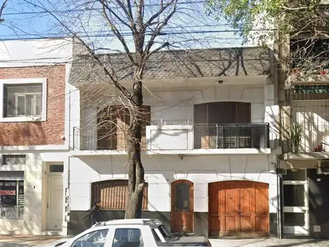 Casa en venta - 5 Dormitorios 4 Baños - 318mts2 - Villa Urquiza