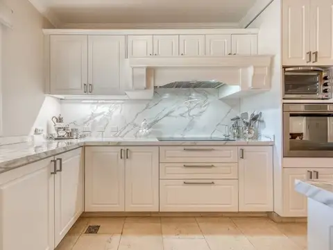 Casa 5 ambientes con 5 baños