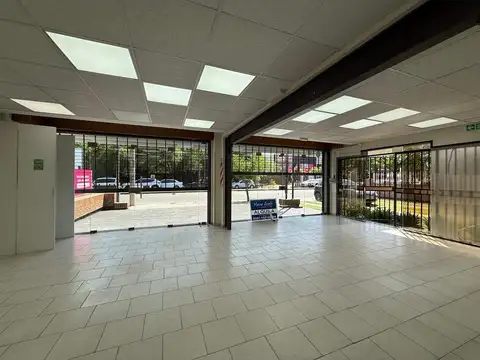 Local en Alquiler en Arguello, $ 2.450.000