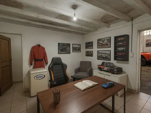 GALPON DE 400 M2 A LA VENTA SOBRE AV PEUYRREDON, MORON