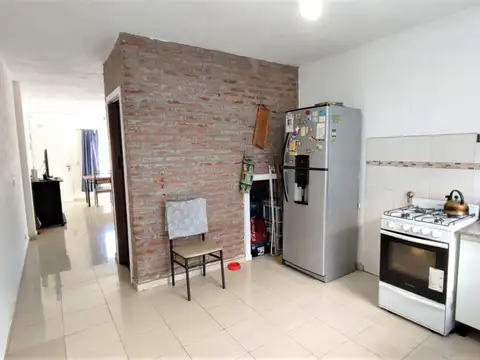 SANTA CRUZ 1332. Entre Emilio zola y Latorre