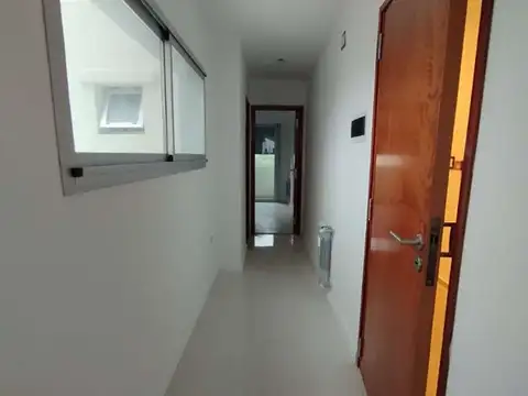 Calle 60 1100, Piso 2