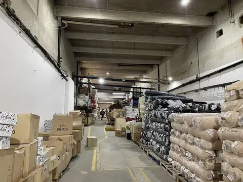 Galpon en Venta en Villa General Mitre, USD 1.800.000