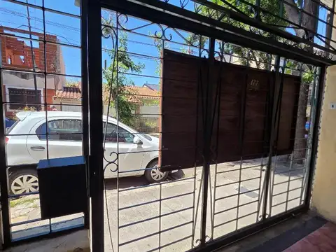 OPORTINIDAD Casa 5 Amb en Victoria con Gran Patio y Quincho