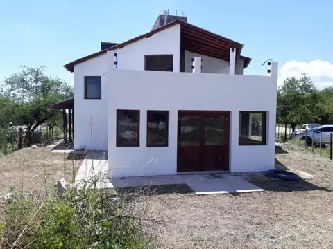 Casa en venta - 3 Dormitorios 3 Baños - Córdoba