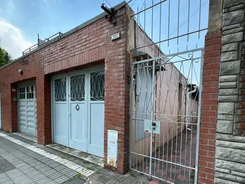 Ph 2 amb con patio y cochera - Capello 1331