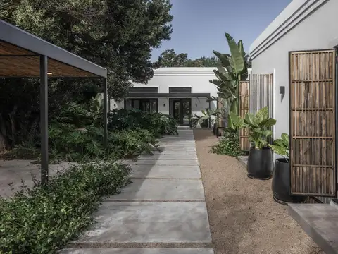 Intendente Neyer  al 3500