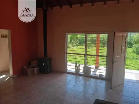 Casa en Venta con 4 cocheras