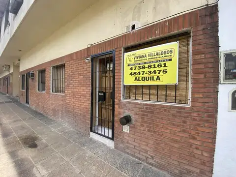 Departamento de 3 ambientes con cochera