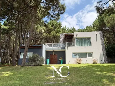 Casa en venta en Costa Esmeralda con gas natural