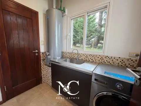 Casa en venta en Costa Esmeralda con gas natural