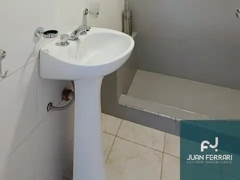 Departamento 5 ambientes con 1 baño