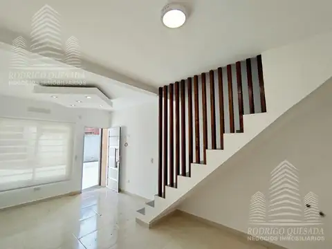 Depto Tipo Casa en Venta 1 año
