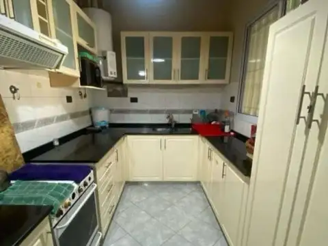 Casa 3 ambientes con 2 baños
