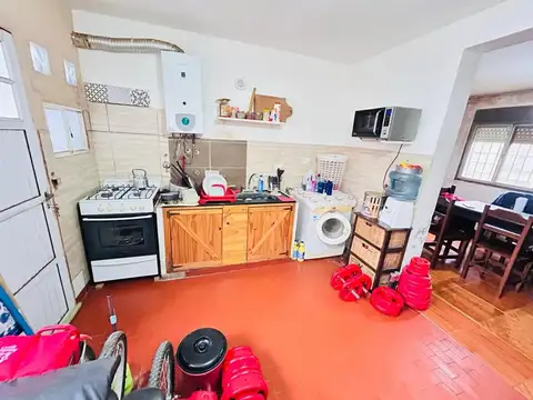 VENDE DEPARTAMENTO 4 AMBIENTES EN GONNET