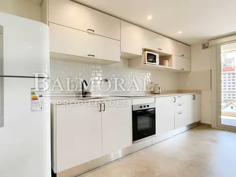 Departamento en Alquiler - Zona: Centro Playa / REF: 2159