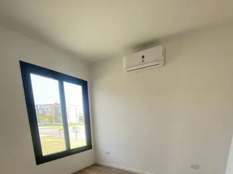 Casa en Alquiler 1 año