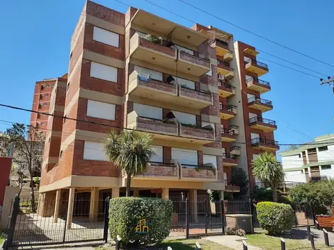 Departamento en alquiler temporario c/ cochera en Zona Norte