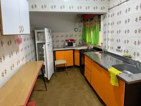 Departamento en Alquiler en Miramar, $ 300.000