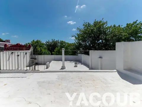 Depto Tipo Casa en Venta con 1 cocheras