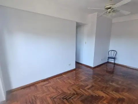 Arzobispo Espinosa 1000, Piso 3