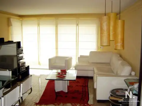 Departamento en Alquiler Temporal en Playa Mansa, USD 13.500