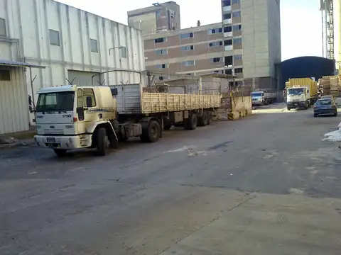 Galpón en alquiler en Sarandi