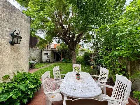 VENTA CASA 5 AMB IDEAL 2 FAMILIAS VALENTIN ALSINA