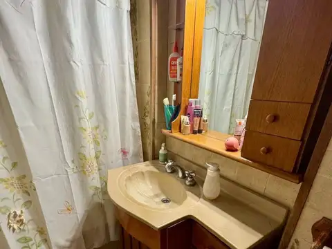 VENTA CASA 5 AMB IDEAL 2 FAMILIAS VALENTIN ALSINA