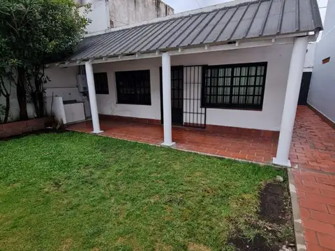 ALQUILER DE PH 3 AMB. CON OFICINA EN TAPIALES, LA MATANZA