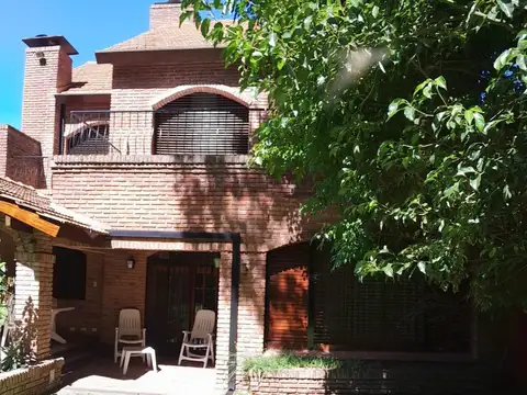 Casa en Venta en La Lucila, USD 585.000
