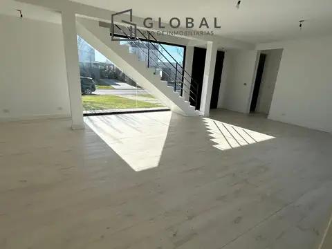 Casa en Venta al Este