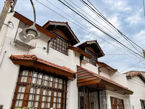 Casa en venta en San Fernando, impecable, inmejorable ubicación.