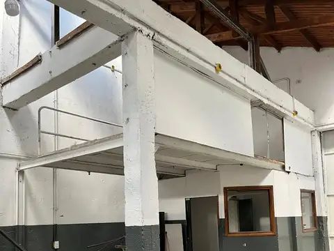 Galpon en Alquiler en San Carlos De Bariloche, $ 2.000.000