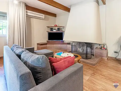 Venta casa quinta en Del viso de 6 ambientes