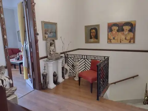 Depto Tipo Casa 6 ambientes con 2 baños
