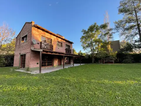 Casa Apta Crédito en venta en Barrio Privado Villa Rosa