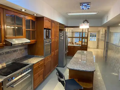 Casa en Alquiler al Oeste