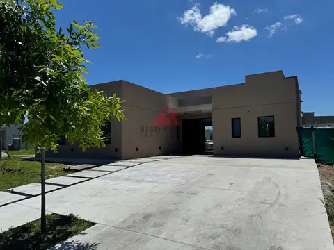 Casa en Venta en Santo Tomas, USD 265.000