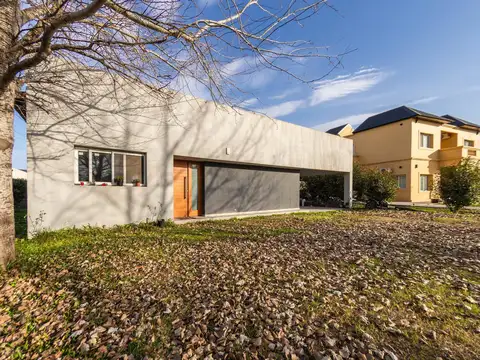 Casa en Venta en Piñero, USD 210.000