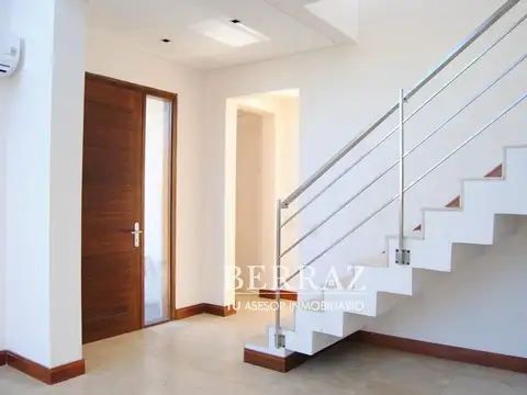 Casa en Venta en Ayres Plaza, USD 640.000